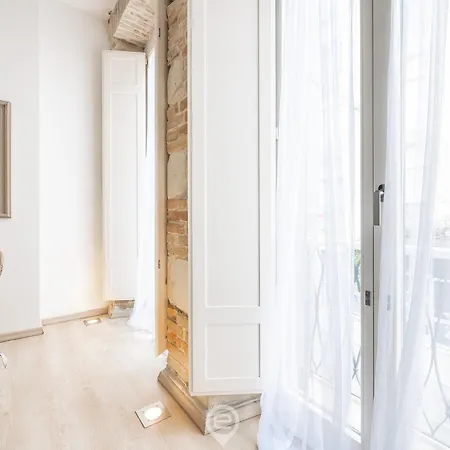 Charming In The Center Apartment Cagliari