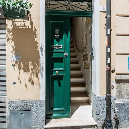 Charming In The Center Apartment